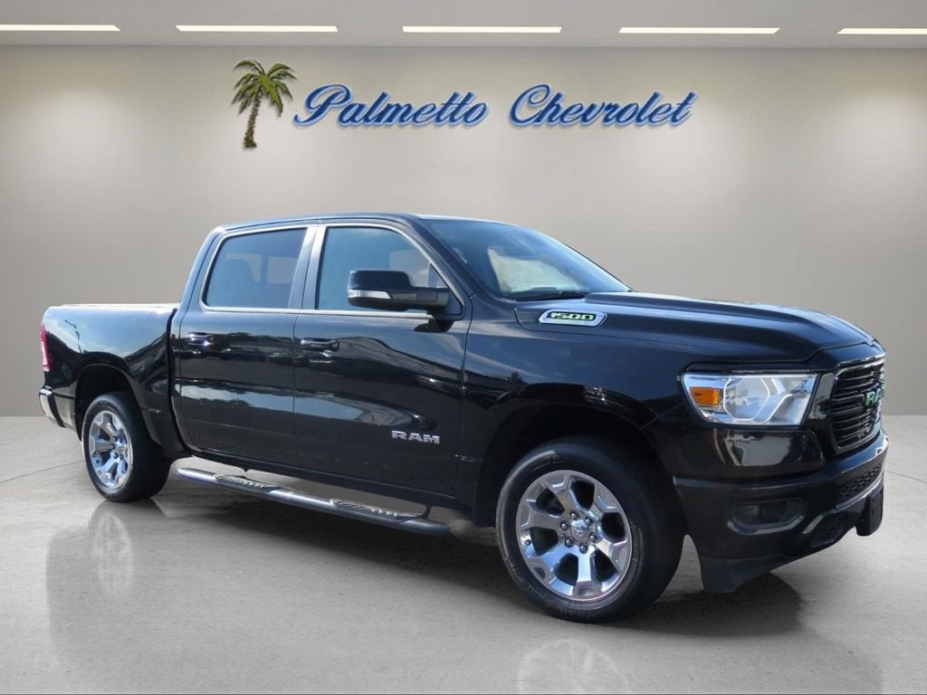 2020 RAM 1500 Big Horn Crew Cab 4x4 5'7" Box in Black — front three-quarter view