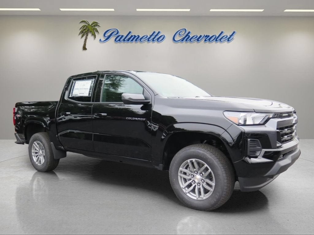 2026 Chevrolet Colorado LT in Black — front three-quarter view