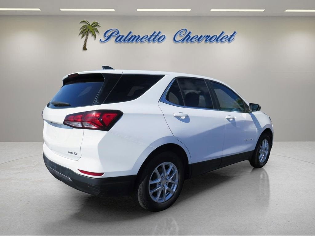 2022 Chevrolet Equinox — rear three-quarter view