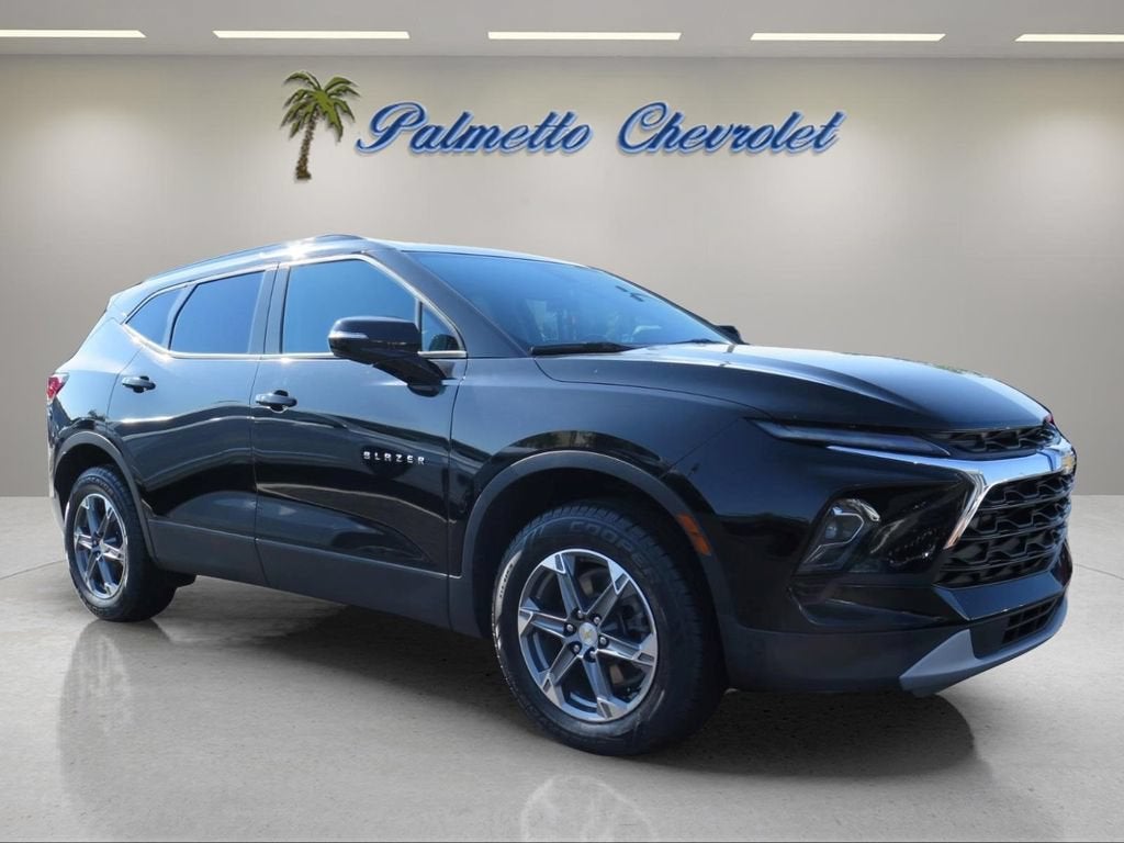 2023 Chevrolet Blazer 3LT in Black — front three-quarter view